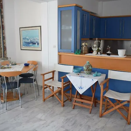 Ariadni House