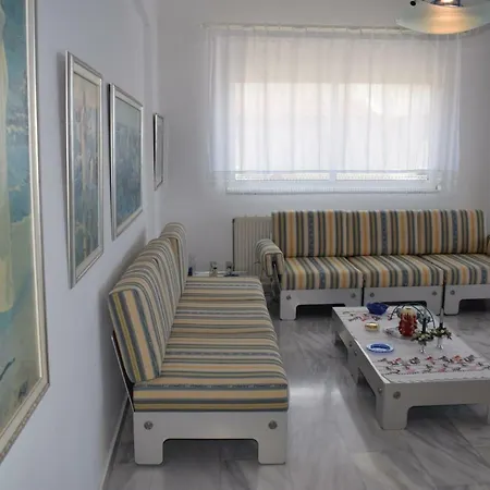 Ariadni House Apartment *